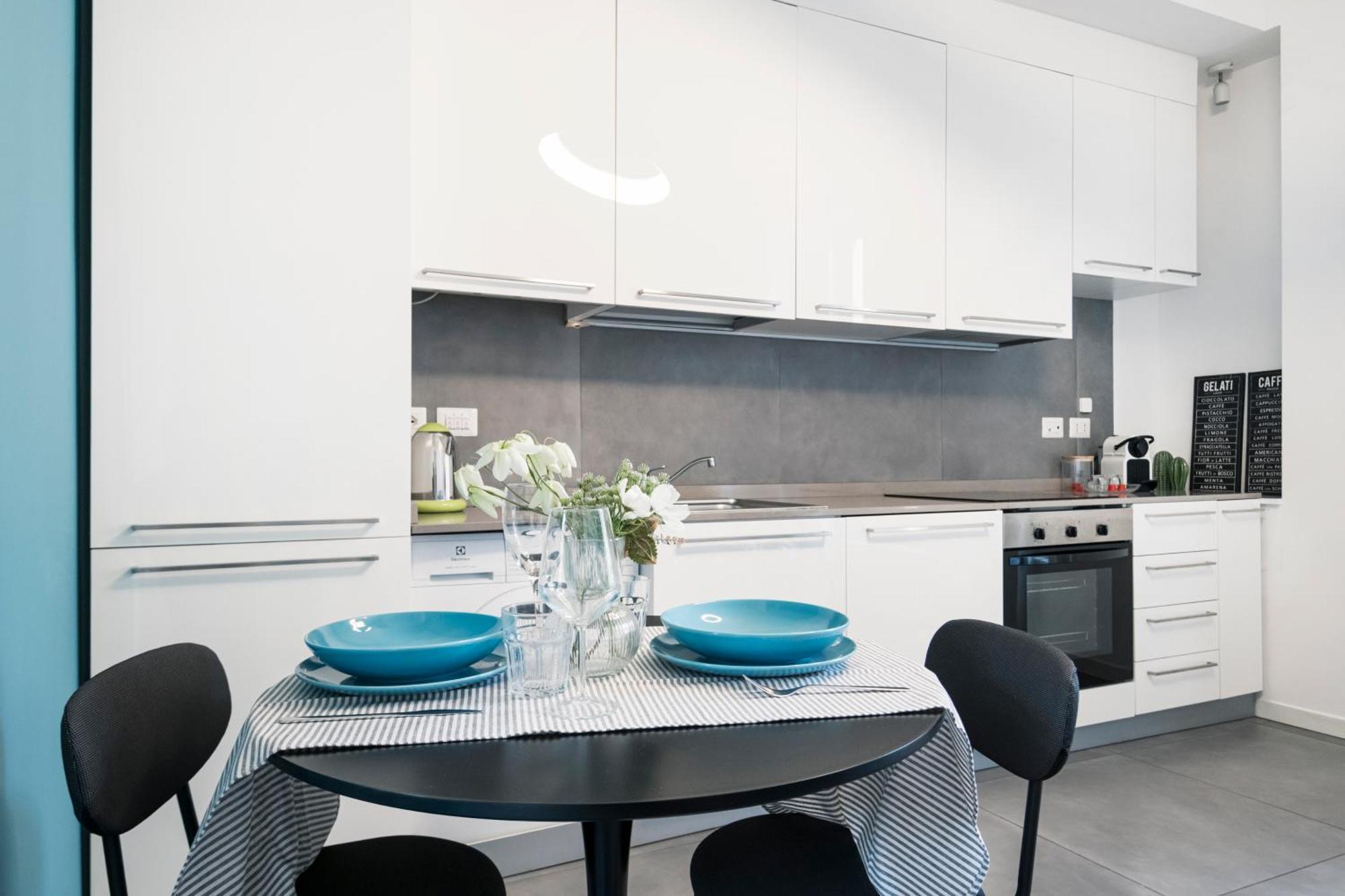 New Flat Fully Furnished In P.Ta Romana Milan Exterior photo