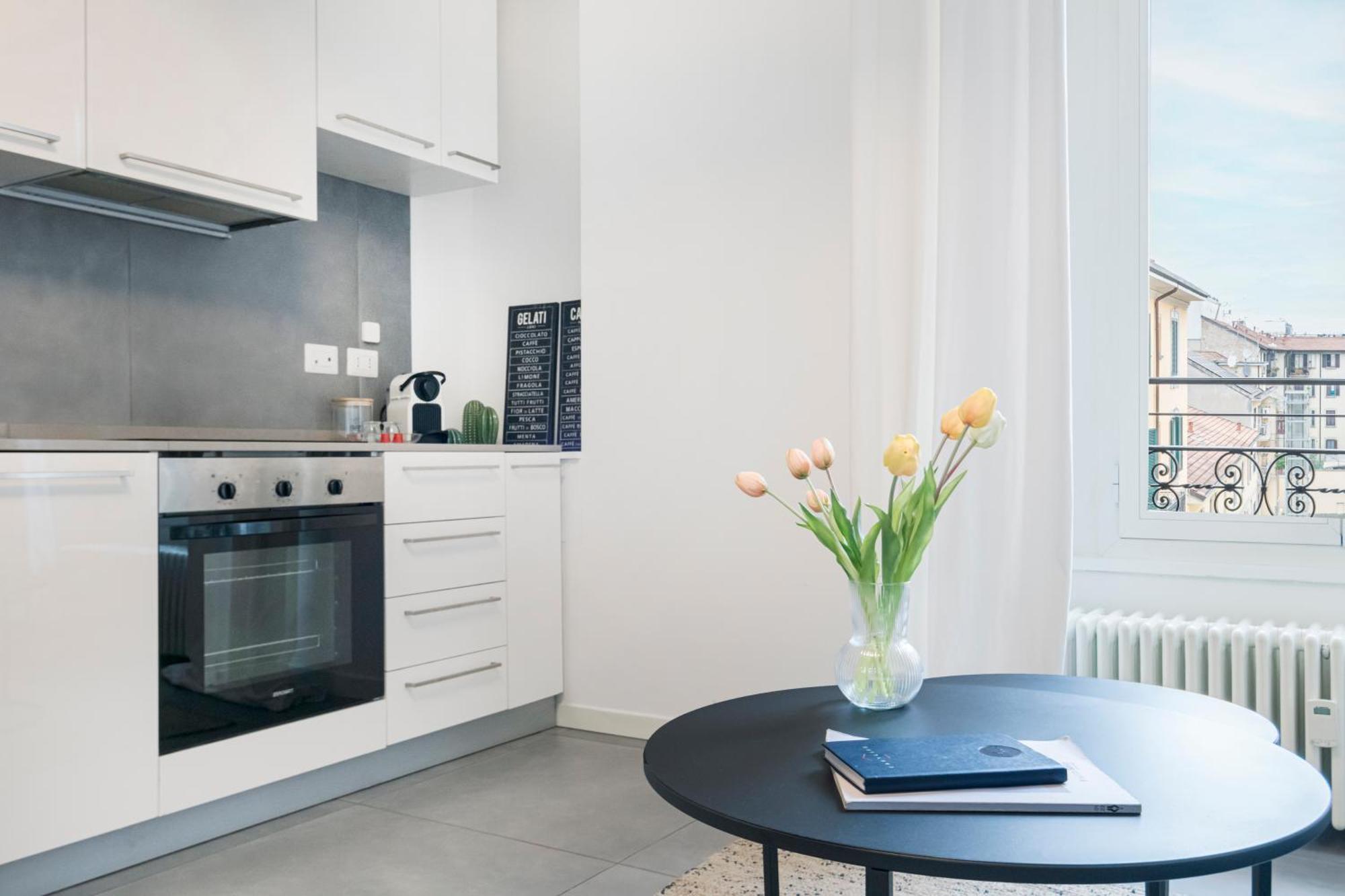 New Flat Fully Furnished In P.Ta Romana Milan Exterior photo